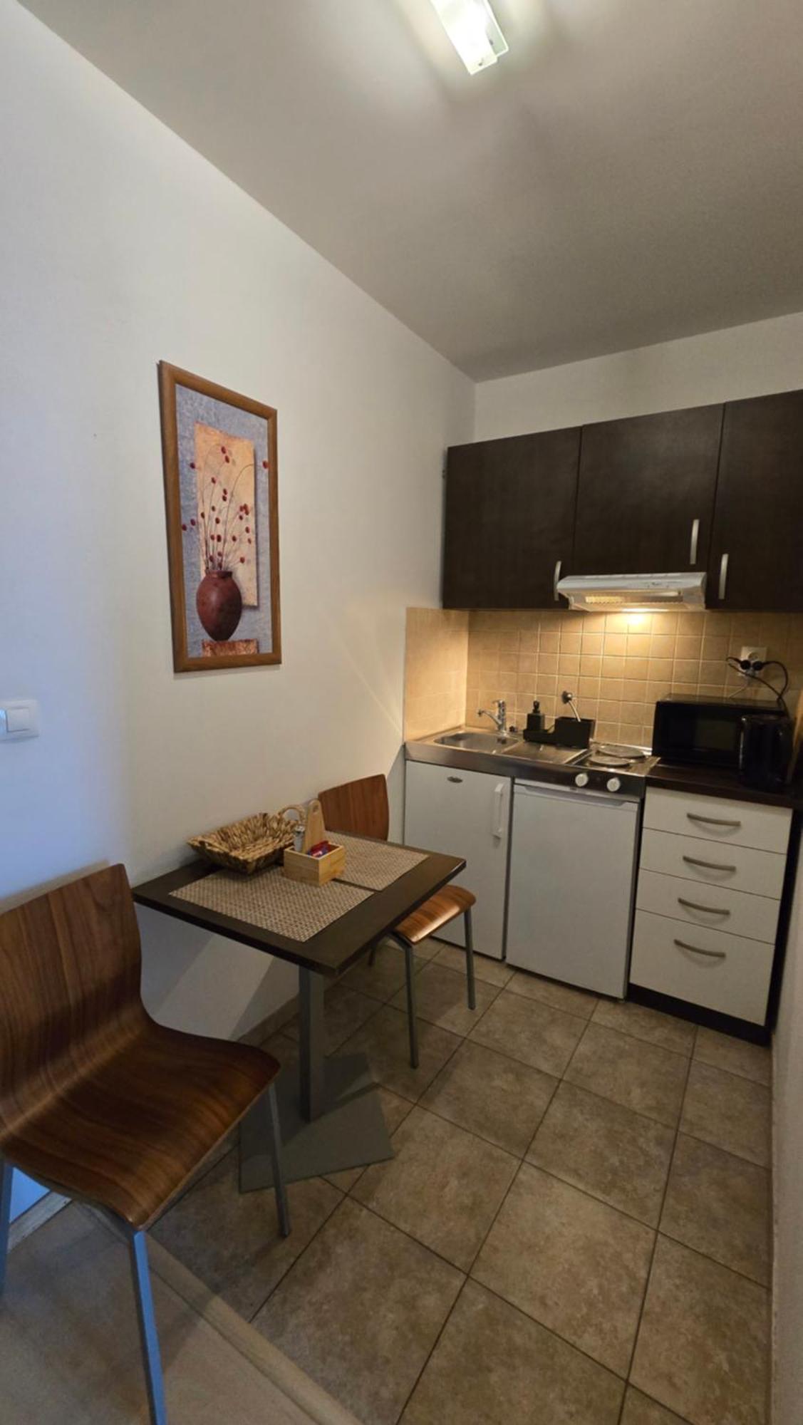 Apartman Aquapark - Hotel เบเชนยอวา ภายนอก รูปภาพ