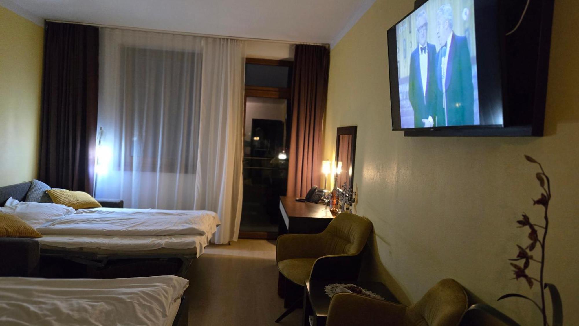 Apartman Aquapark - Hotel เบเชนยอวา ภายนอก รูปภาพ